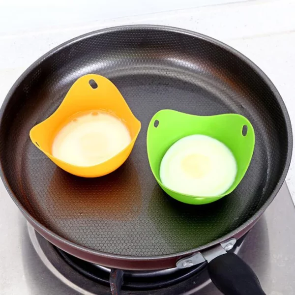 Cuiseur à Oeufs Moule Silicone Lot de 4 – Image 3